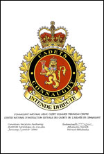 Approbation de l'insigne du Centre national d'instruction estivale des cadets de l'armée de Connaught